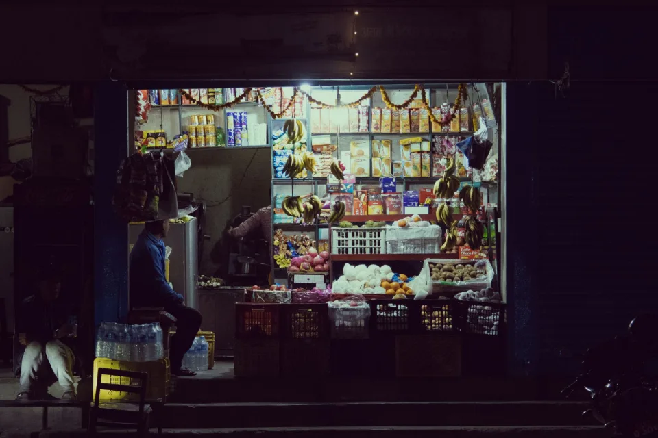 Cửa hàng Hoàng Đạt